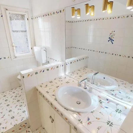 Apartament 5vv - Grand 2p Dans La Vieille Avec Terrasse Vue